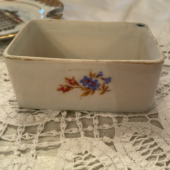 LIMOGES porcelain small box - Picture 3 of 7